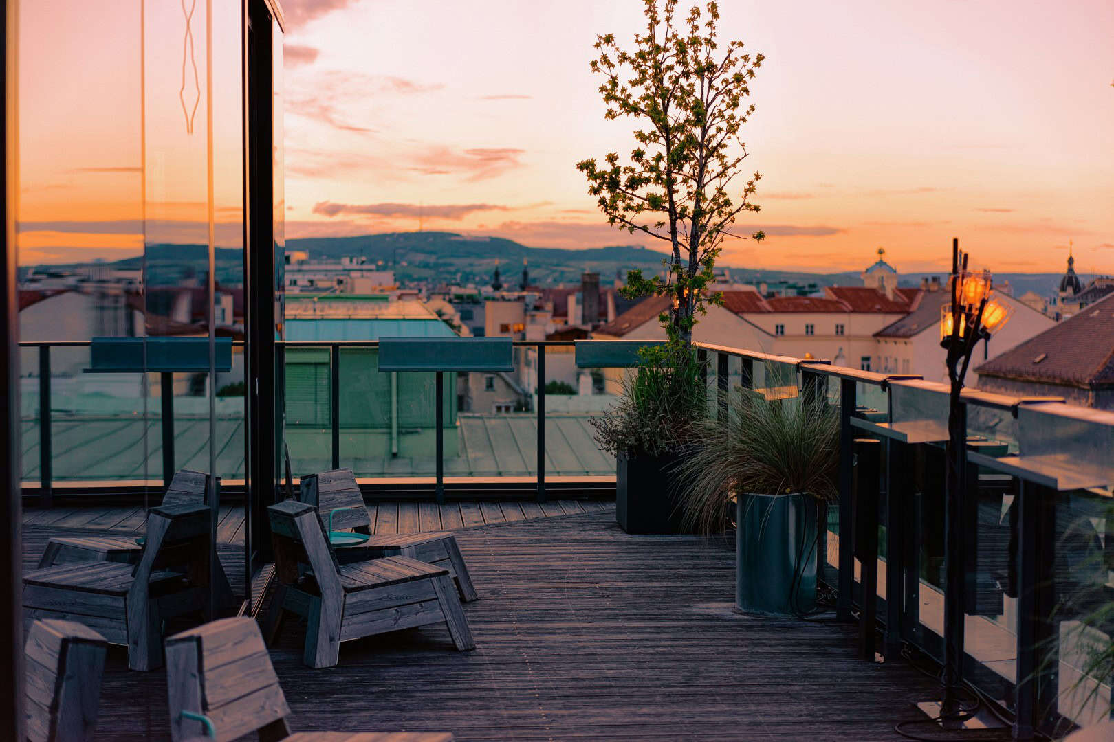 Are Covered Outdoor Areas Worth It for Hospitality Businesses? 2 indigoverandas 298375261